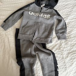 Adidas Boys Set Size 4T Great Condition