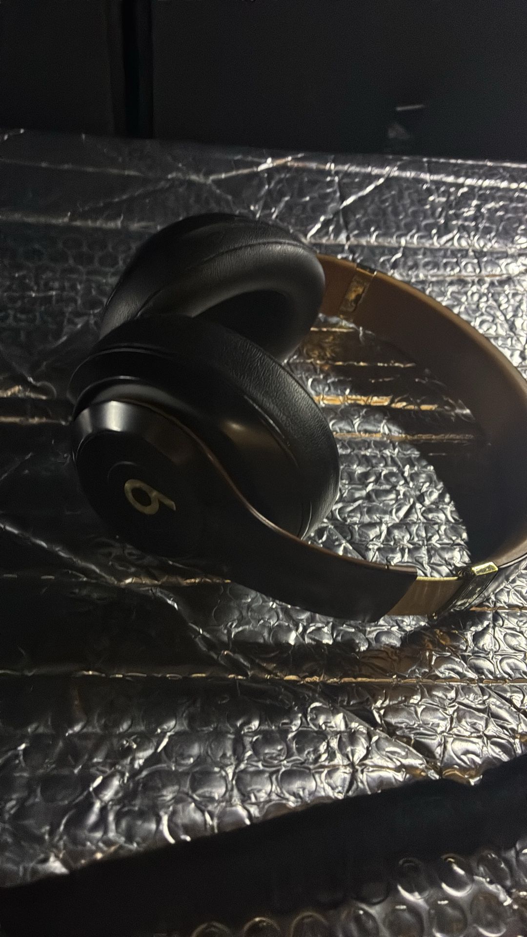 Beats Studio 3 wireless $195 obo