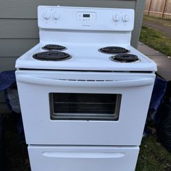 Frigidaire Electric Stove 