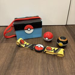 Pokémon clip ‘n’ go belt And Pokémon Volcano Playset
