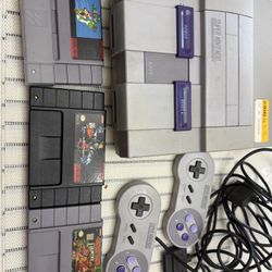 Vintage Super Nintendo (SNES) Bundle – Console + 3 Games