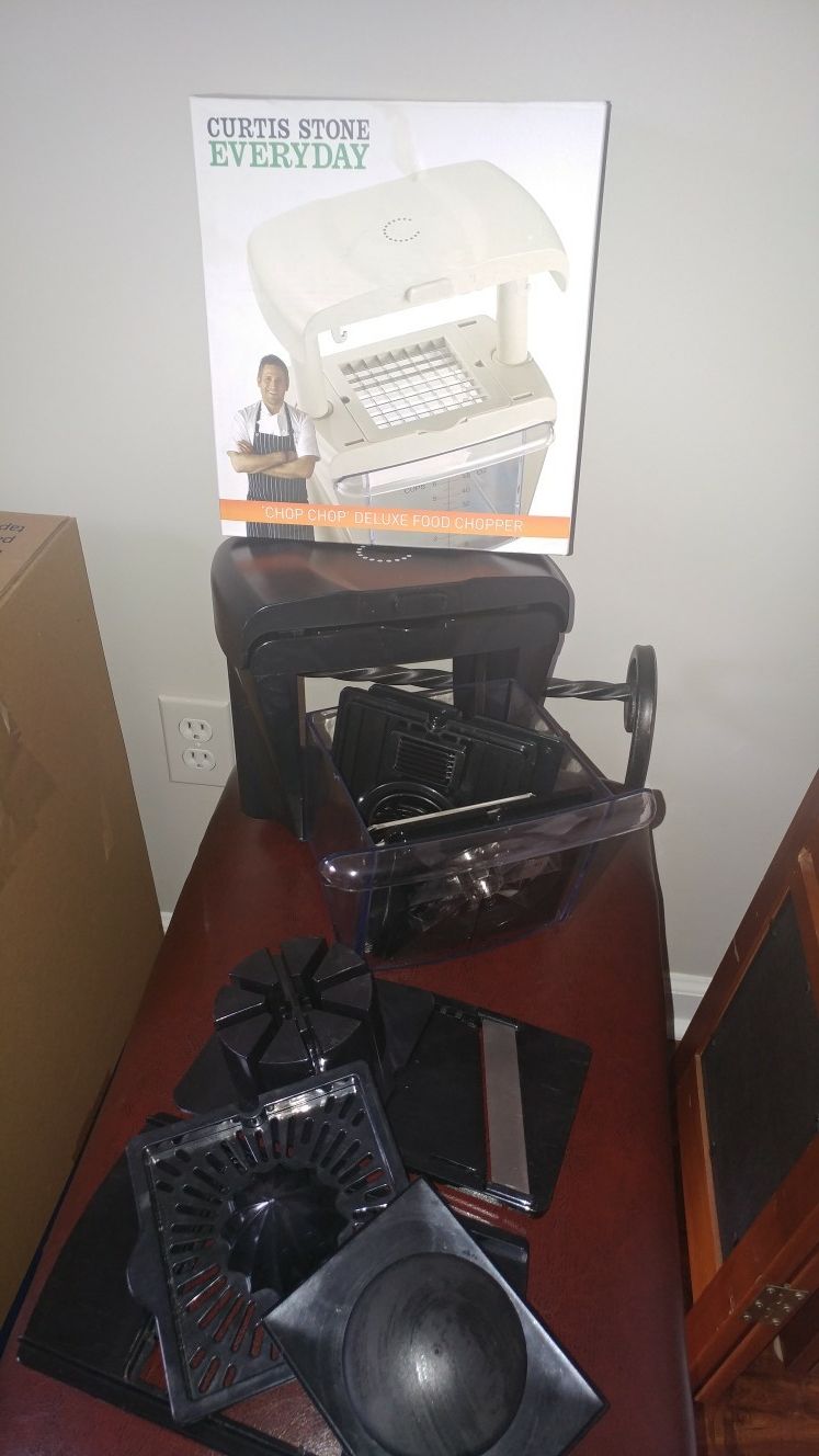 HSN Curtis Stone Deluxe food chopper