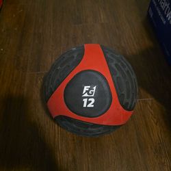 Medicine ball 12lbs