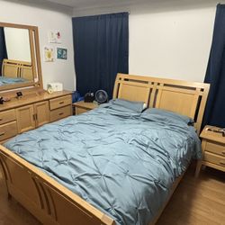 Queen Bedroom Set 