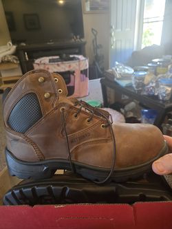 NEW redwing steel toed boots