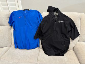2 New Nike short sleeves