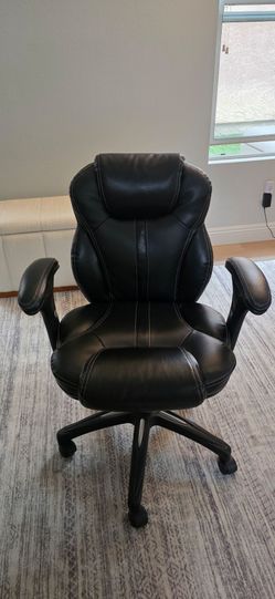 Black Leather High-Back Office Chair
