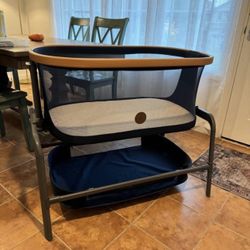 Maxi Cosi Bassinet Essential Blue