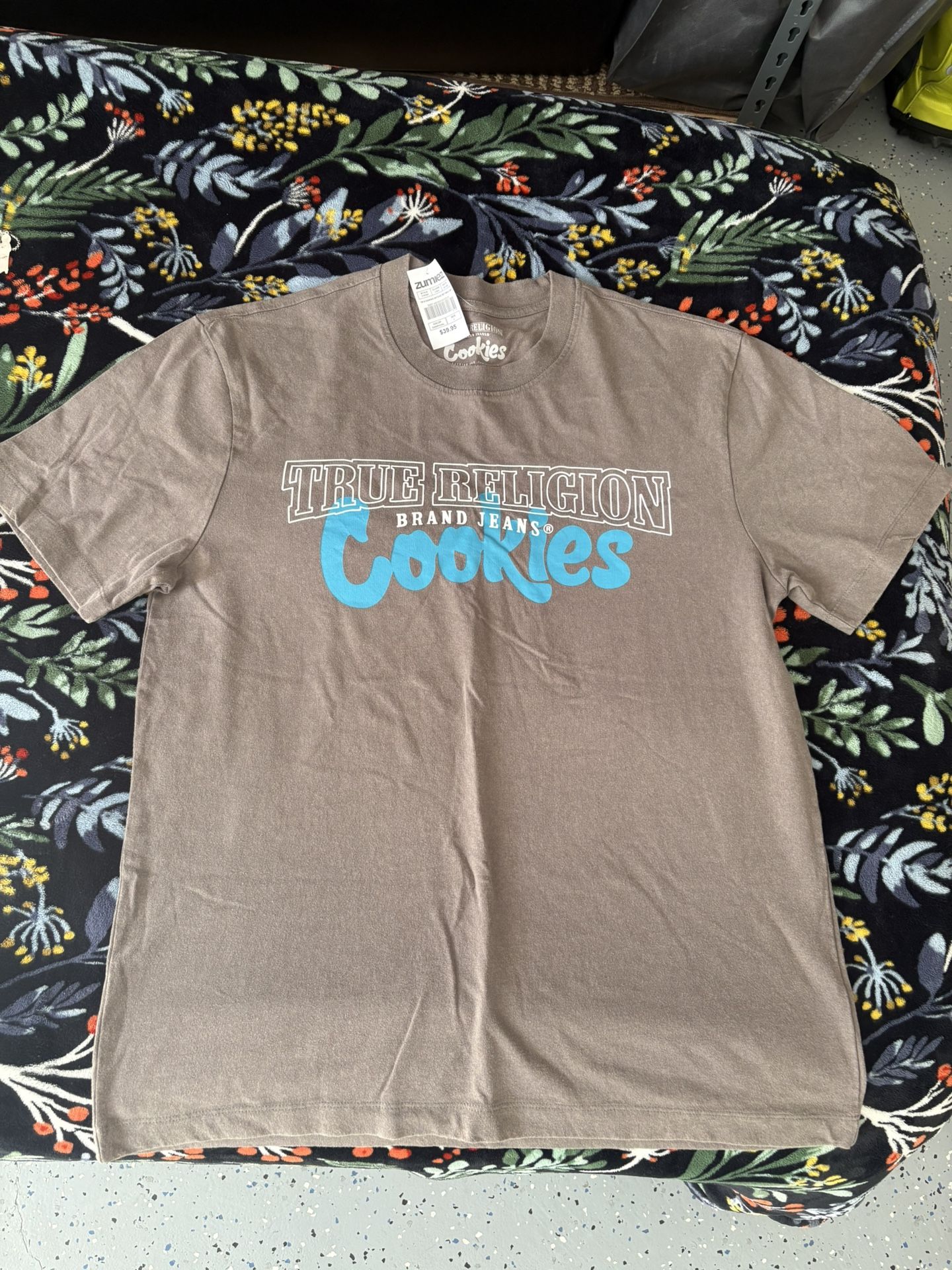 True Religion/cookies Shirt