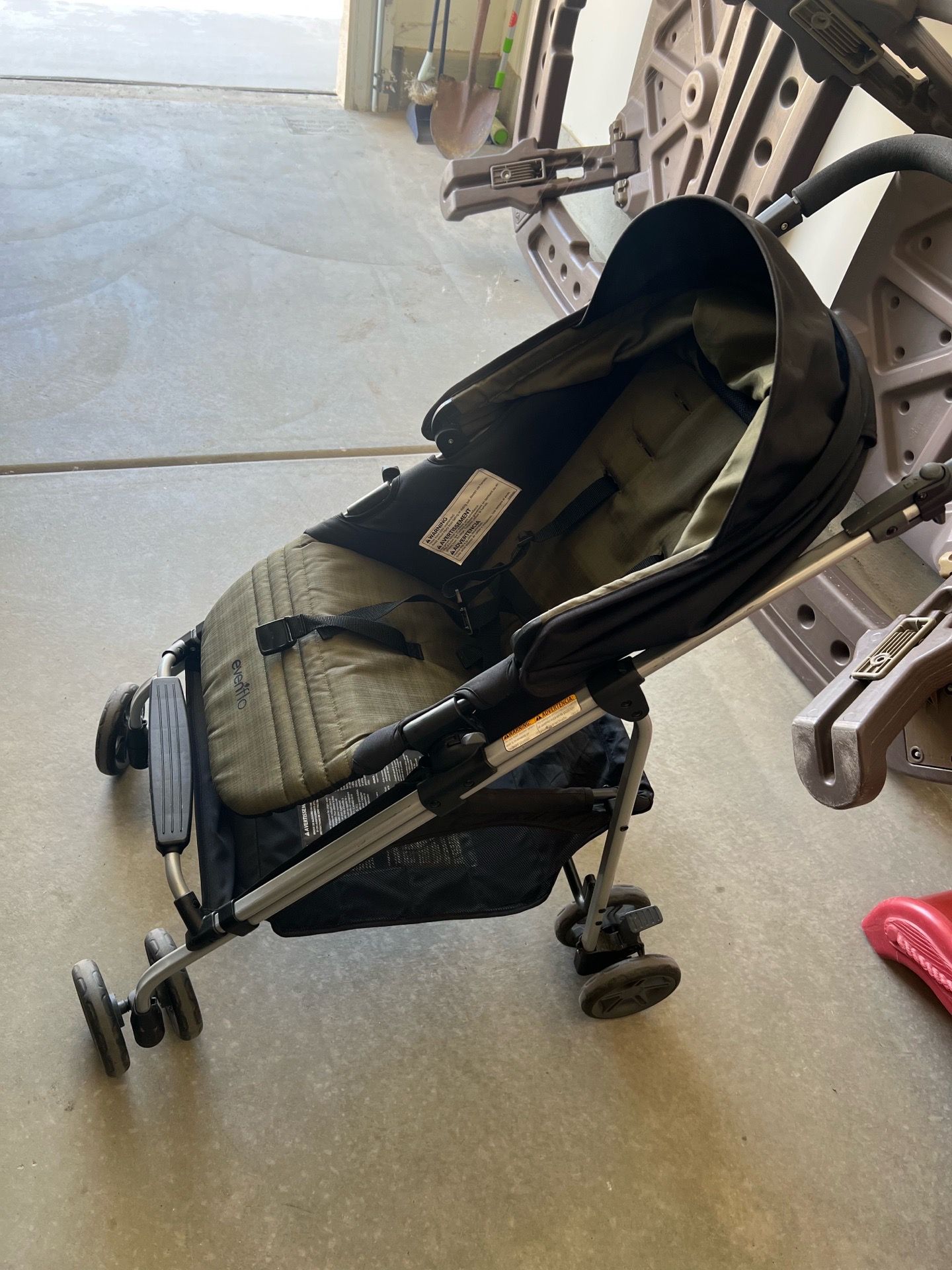 Evenflo Reversi Stroller