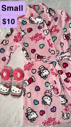 SMALL Hello Kitty robe