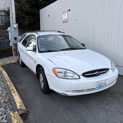 2000 Ford Taurus SE Wagon