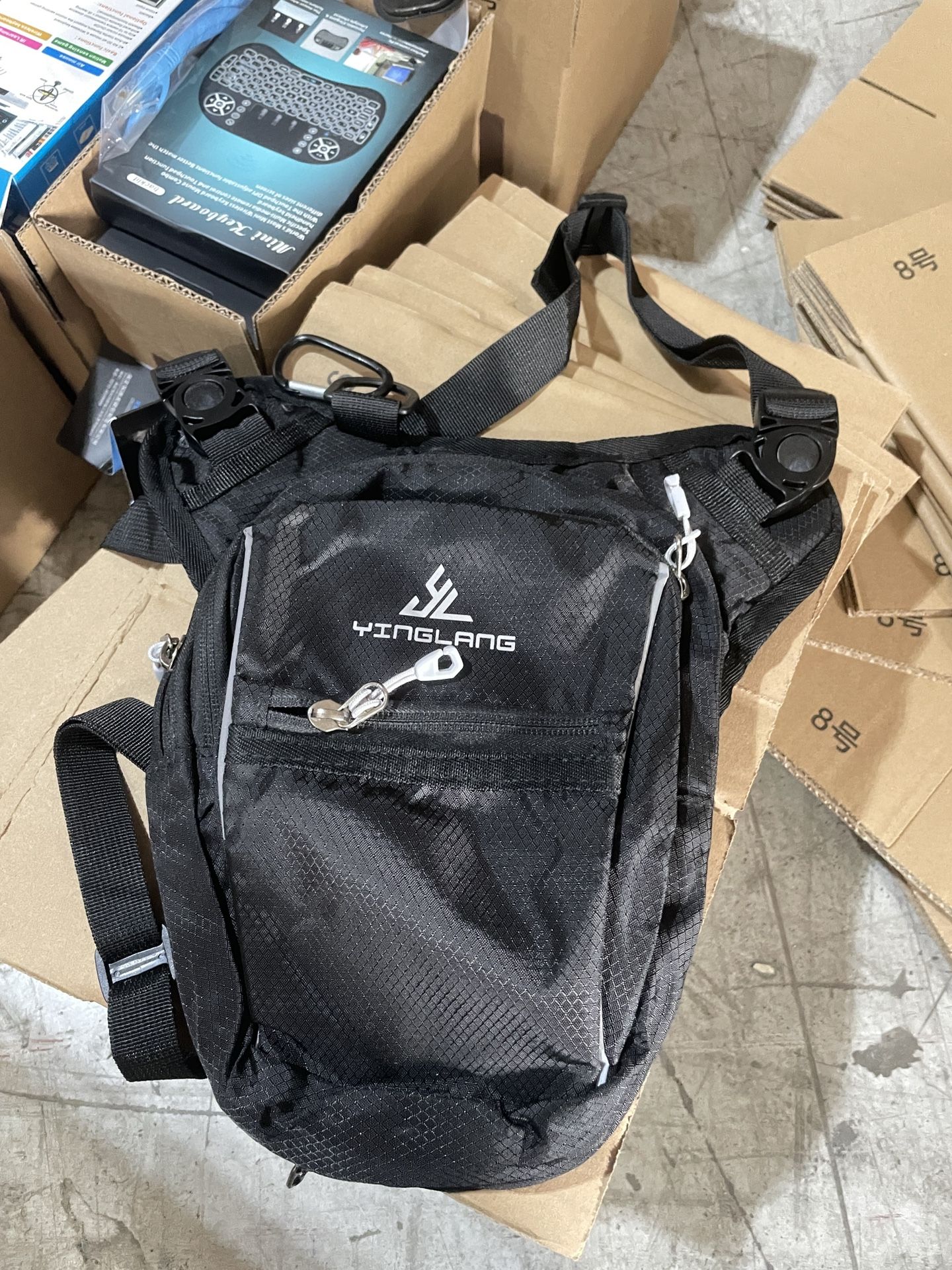 Peicees Leg Bag for Men Fanny Packs Women Men Outdoor Thigh Bags Motorcycle Ride Crossbody Backpack