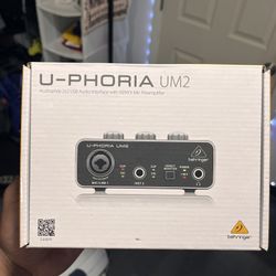 Behringer U-phoria um2 Interface