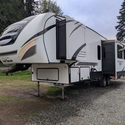 2019 Durango by K-Z 256RKT