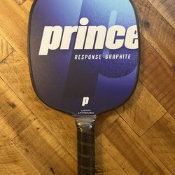 Prince Pickleball Response Graphite - Pickleball Paddle (With Cove Case)