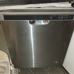 Whirlpool Dishwasher 