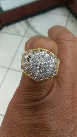 14k Gold Ring 17.9 grams 3 ct vvs