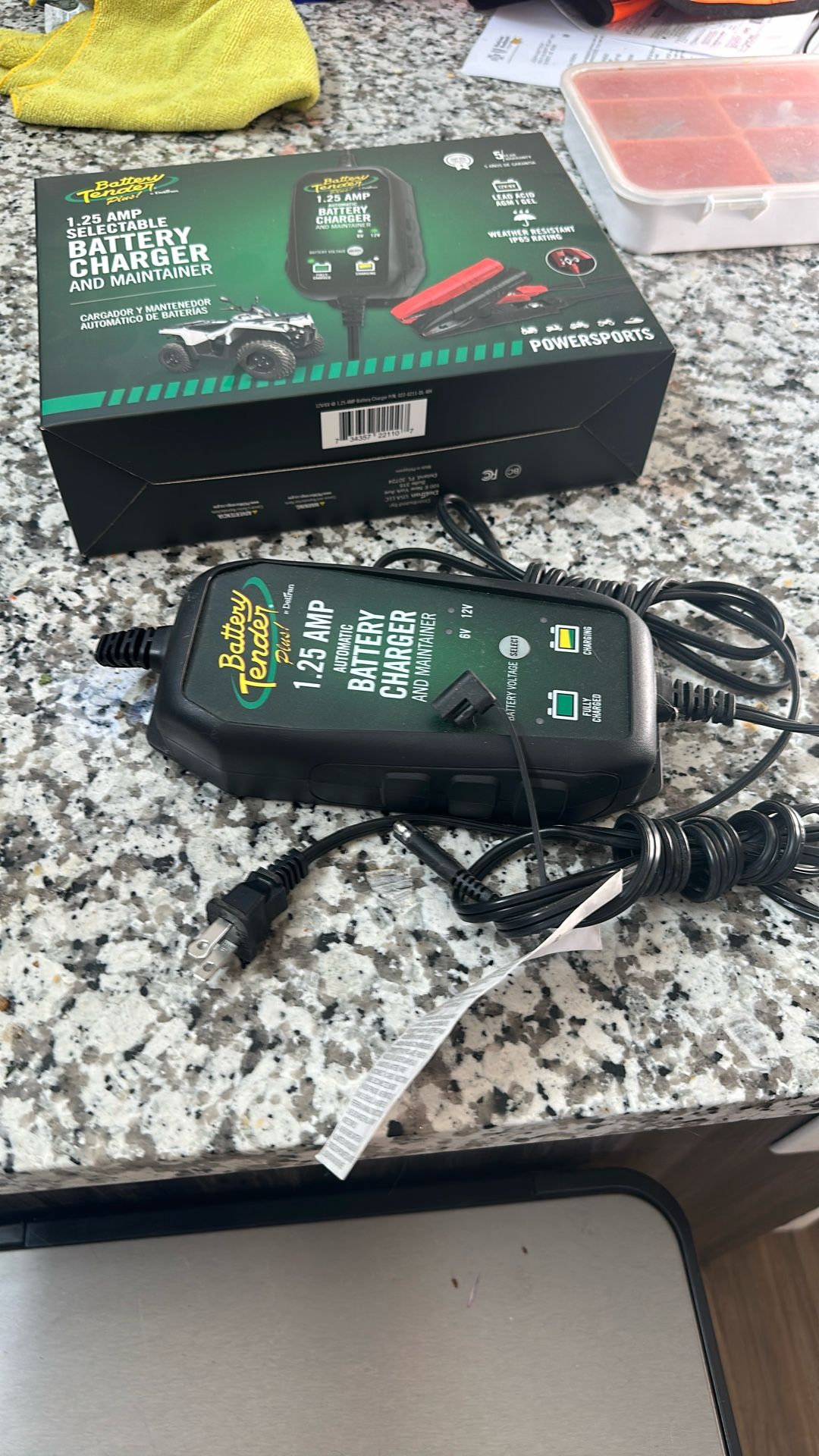 1.25 Amp Battery charger And Maintainer