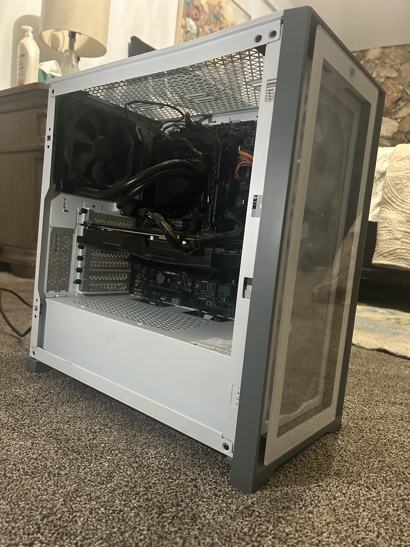 white PC