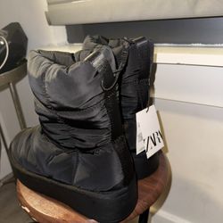 Zara Rain/Snow Boot