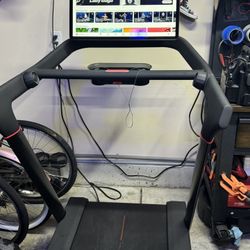 Peloton Treadmill 