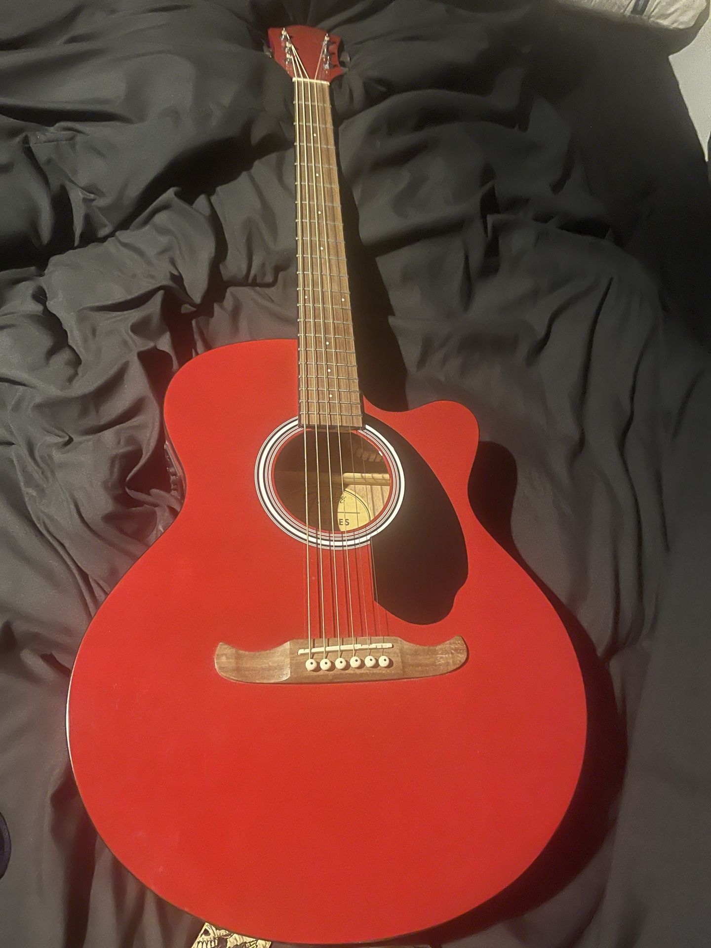 Acoustic Guitar (Fender)