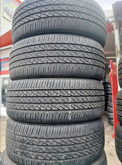 215/45/18 Bridgestone 📍📍 Vendo un set de llantas con 80% de vida las 4 📍🌟