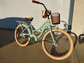 Huffy Nel Lusso Beach Cruiser Bicycle