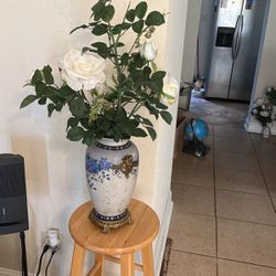 Beautiful Decorative Ceramic Pot And Artificial White Roses