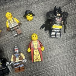 Lego DC Super Heroes Batman Battle Ready Minifigure 70836 Tire Armor and Cape