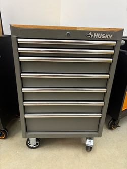 Husky took bench 41” x 18- 7 Drawer- includes keys and liners