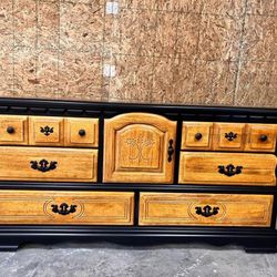 Wide Dresser