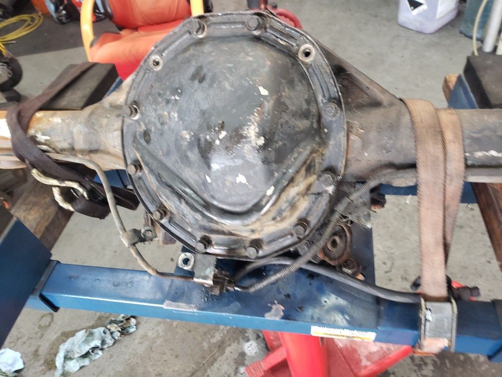 1970 chevelle el camino 12 bolt rear end differential for Sale in El