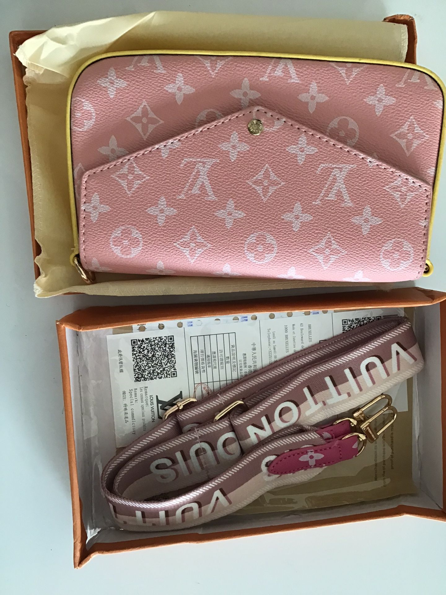 Hand Bag for Sale in North Miami, FL - OfferUp
