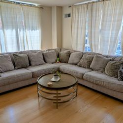Sectional Couch 3 Pieces. Clean no Pets no Smoke