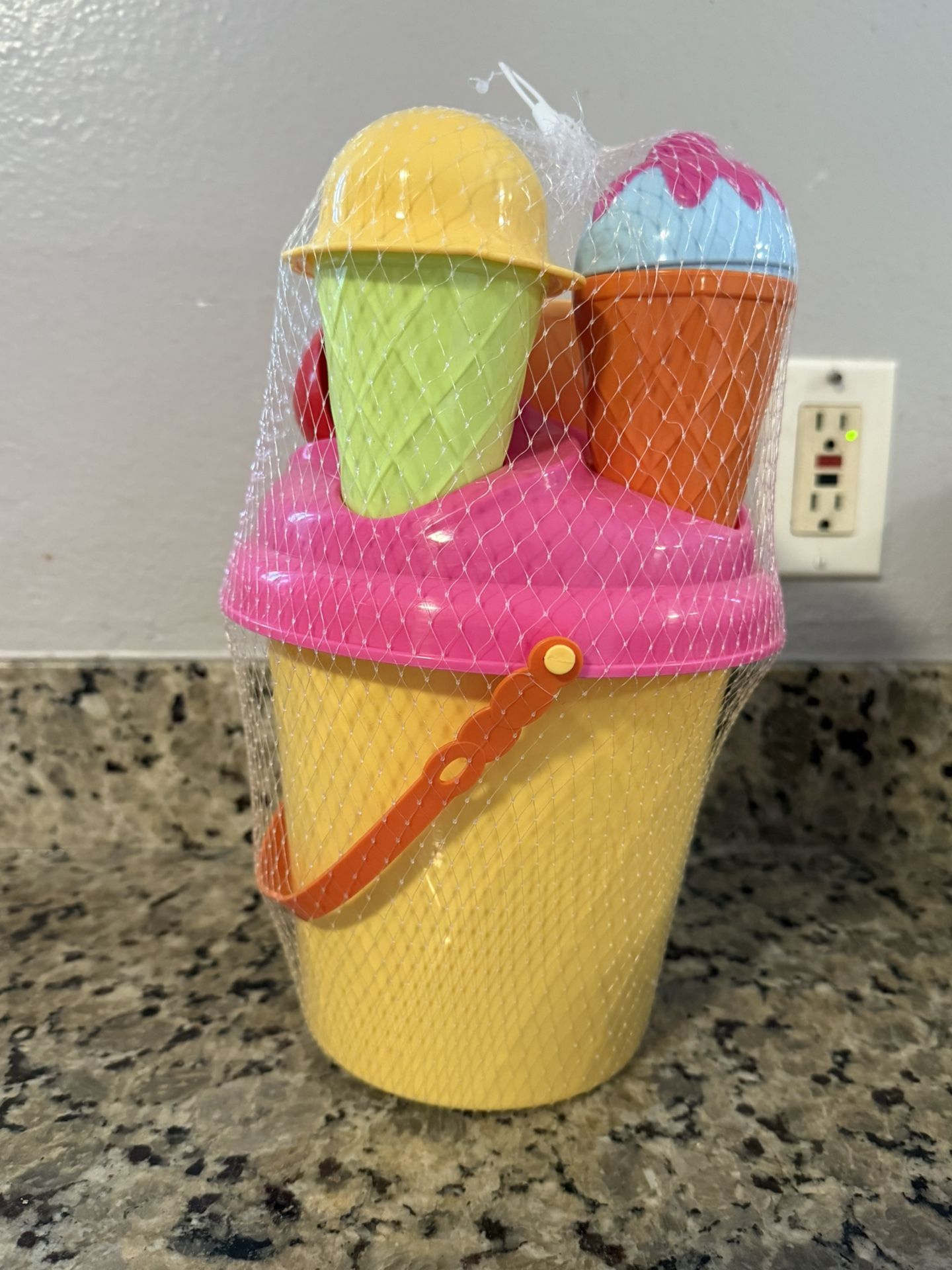 Ice cream Sand Toy Set And Doctor Violin Luggage Toy.