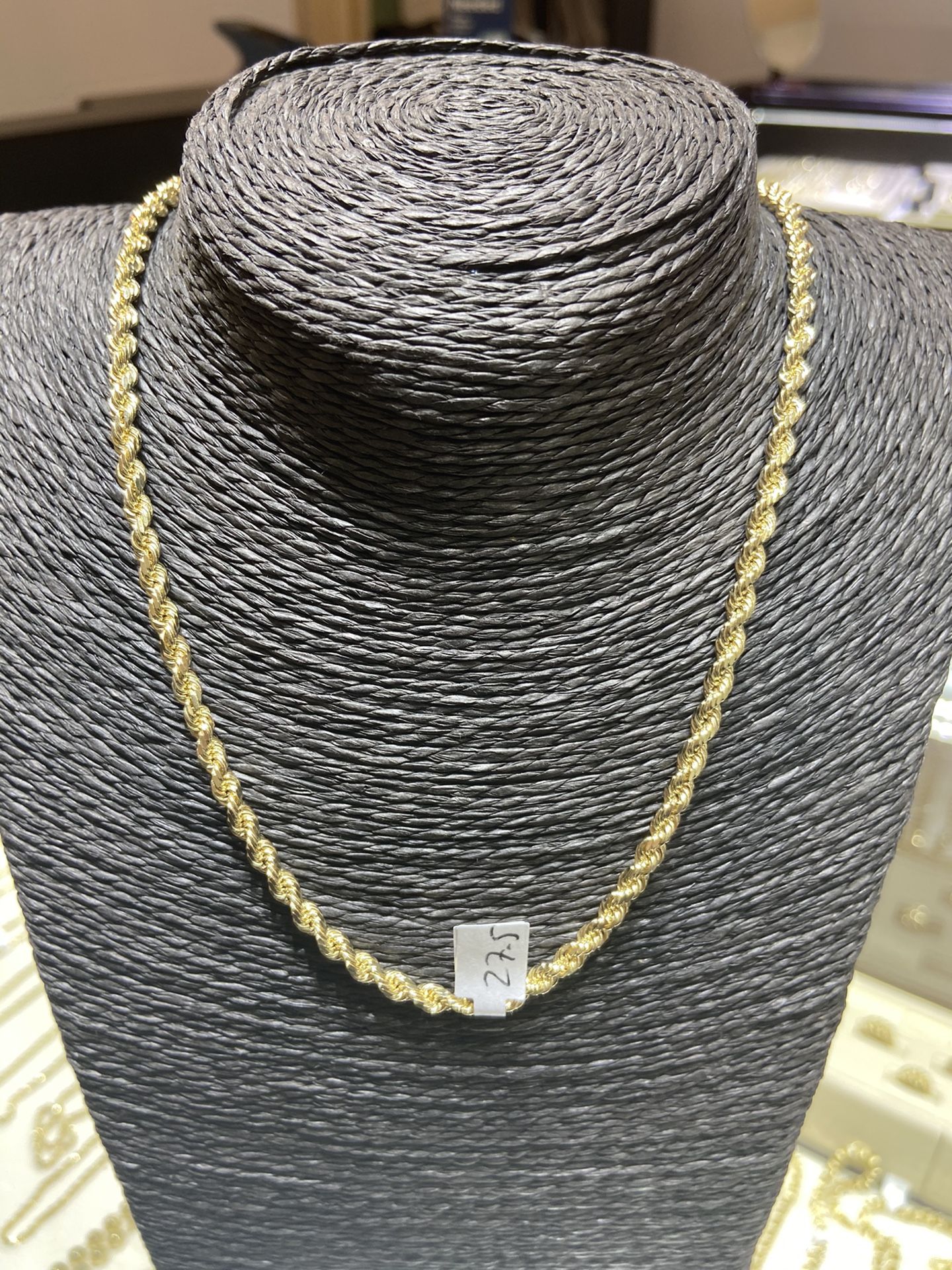 Solid Rope Chai 10k gold SOLID rope chain, 20 inch for a good price!! for Sale in Plano ...