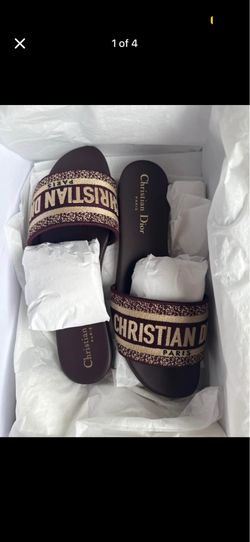 DIOR DWAY EMBROIDERED SANDALS