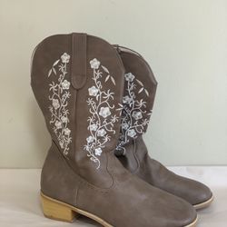 Never Used Women’s Western Cowboy Boots Brown Floral Embroidery EU 39 US 8