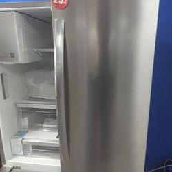 Frigidaire Gallery French Door Refrigerator in Stainless steel with EvenTemp Cooling System and Adjustable Temp Drawer