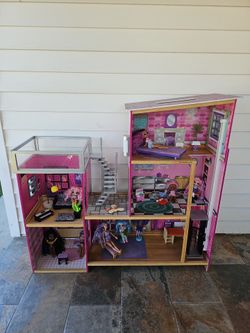 Dollhouse