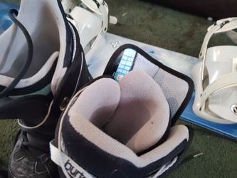 MORROW MANTRA.  W/ morrow lotus binding.   Burton  Boot crush goggles Demon  bag