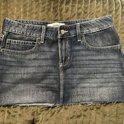 Hollister Denim Mini Skirt Size 6 / 28– New With Tags Raw Hem Jean Skirt 