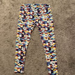 LuLaRoe Disney Frozen Olaf Leggings Size L
