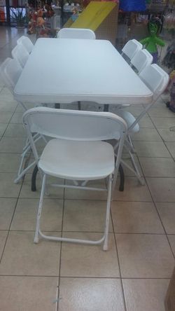 Carpas, mesas y sillas