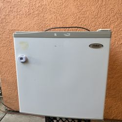 Refrigerator Mini For Sale
