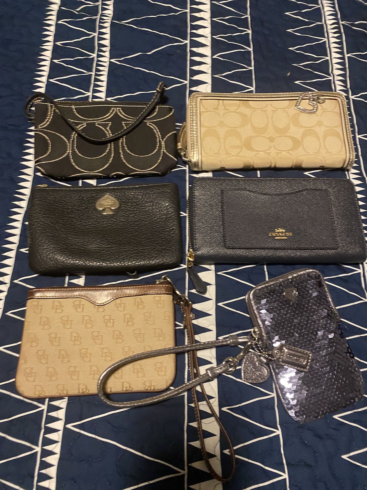 Coach Wristlet Or Wallet Each Has A Different Price