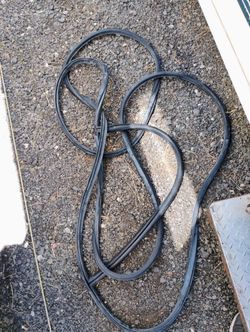 MOTORHOME WINDSHIELD GASKET (LIKE NEW)