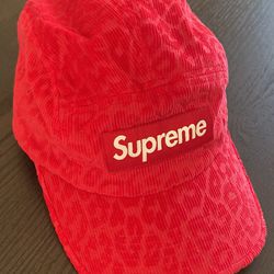 Supreme Hat Box Logo Red
